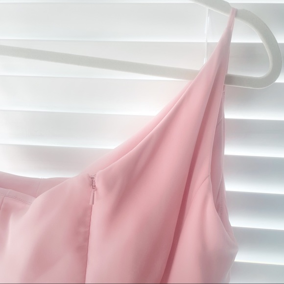 ✨ Pastel Pink Off-Shoulder Maxi Dress | Perfect for Bridesmaid or Prom ✨ - Picture 3 of 6